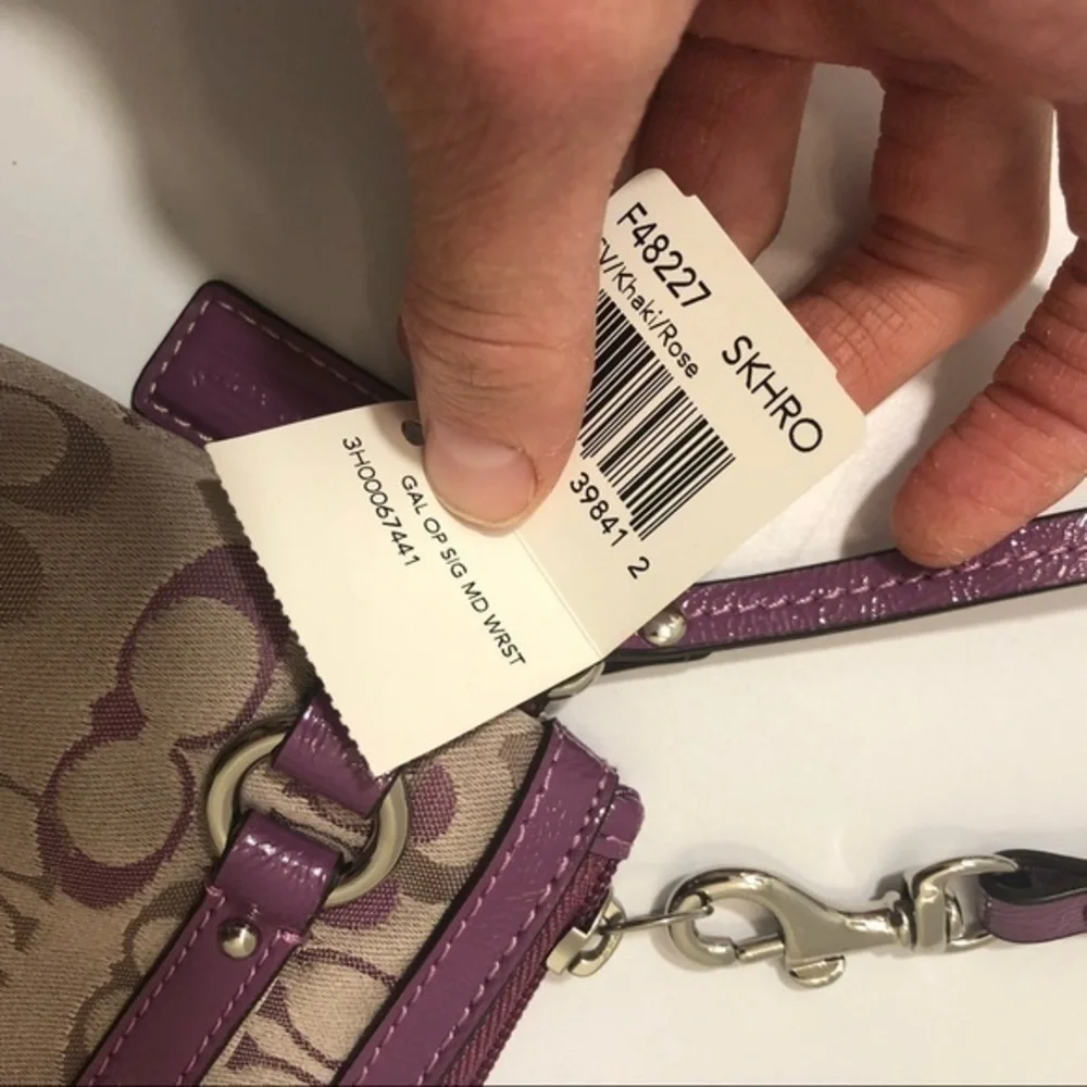 Coach optic c signature wristlet NWT
